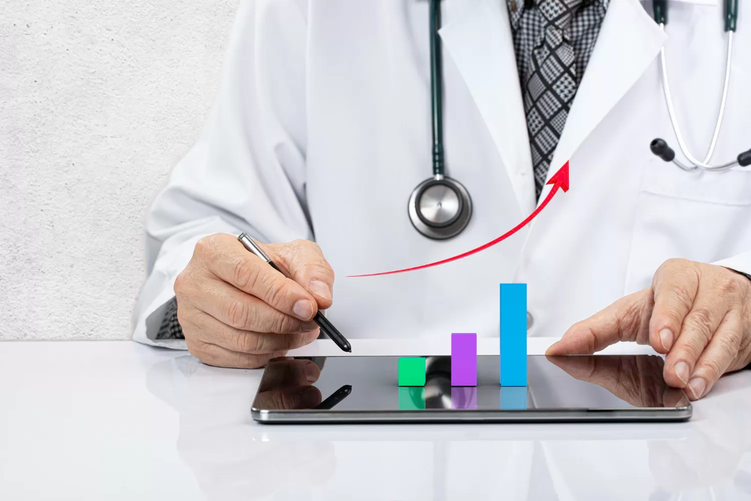 Como fazer o planejamento financeiro de uma clínica em crescimento